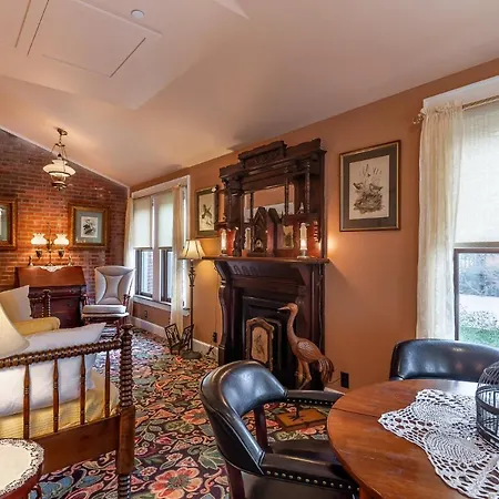 Steele Mansion Inn & Gathering Hub Painesville Exterior foto
