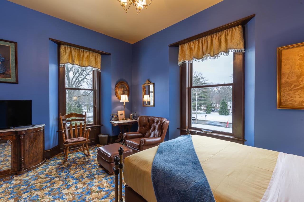 Steele Mansion & Gathering Hub Inn