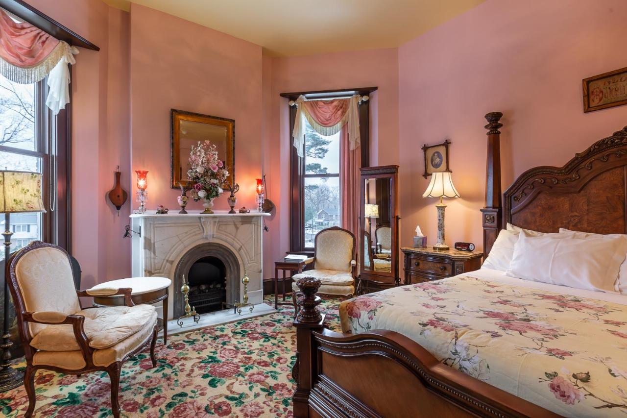 Steele Mansion & Gathering Hub Inn Painesville