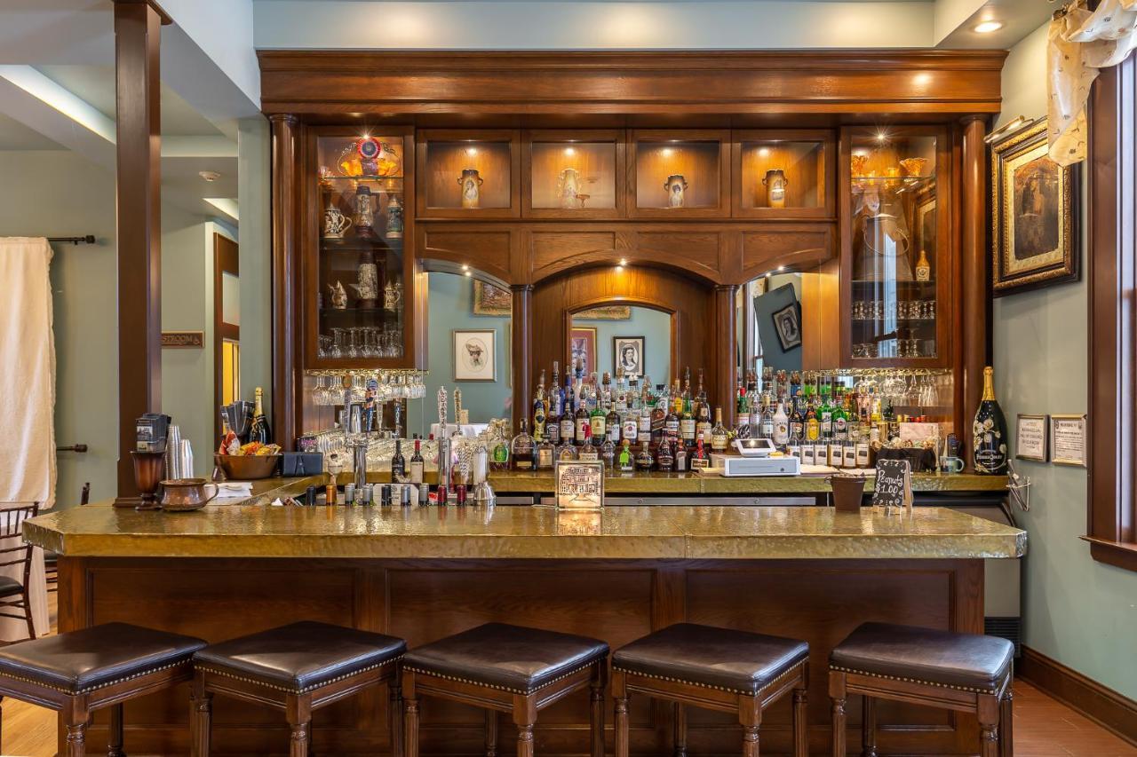 Steele Mansion & Gathering Hub 4*