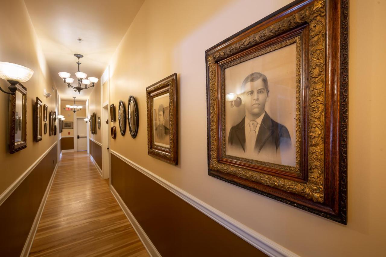 Steele Mansion & Gathering Hub Inn