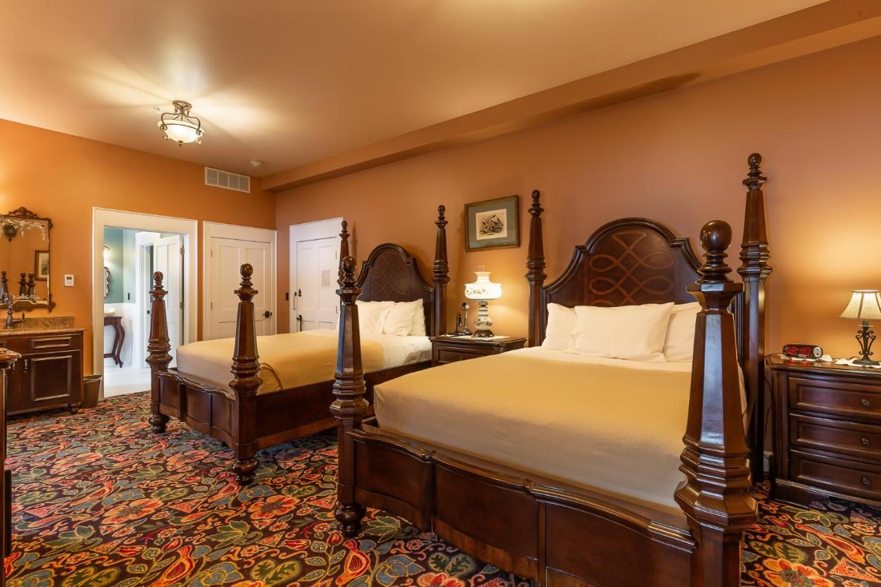 Steele Mansion & Gathering Hub 4* Painesville