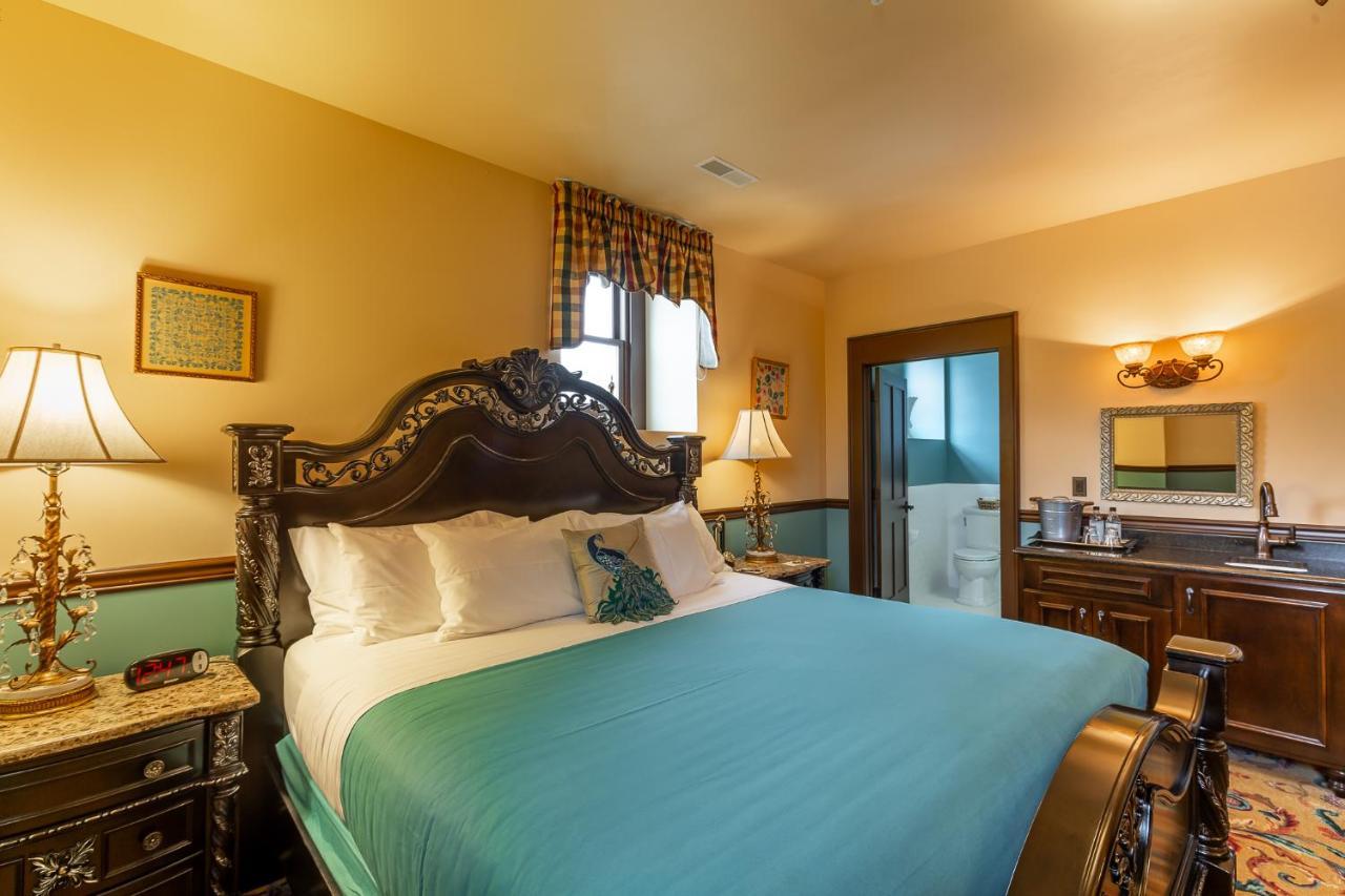 Inn Steele Mansion & Gathering Hub Painesville