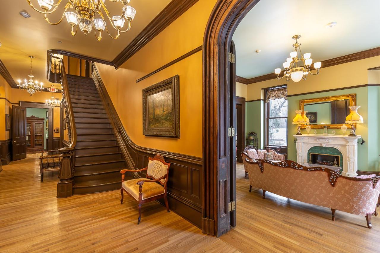 Steele Mansion & Gathering Hub Inn Painesville