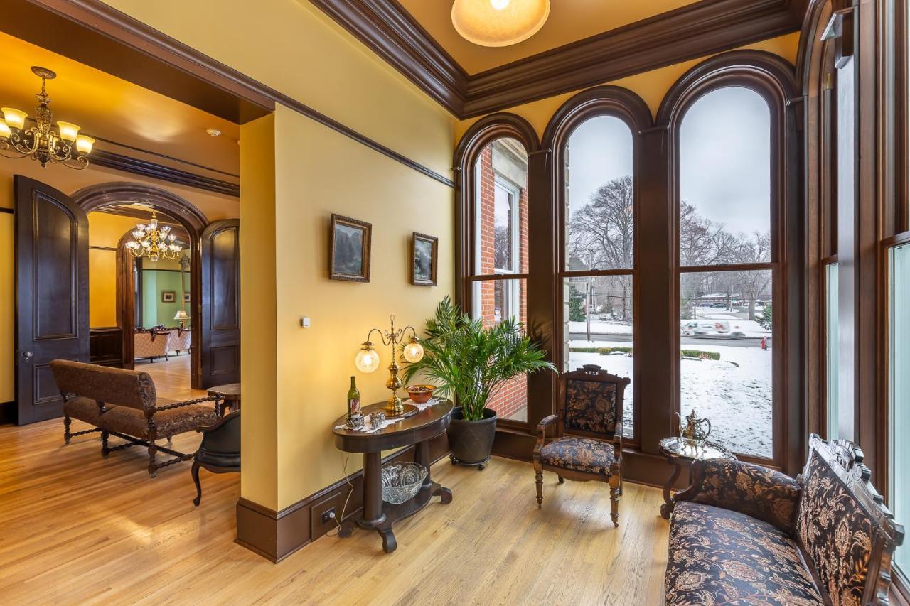Inn Steele Mansion & Gathering Hub Painesville