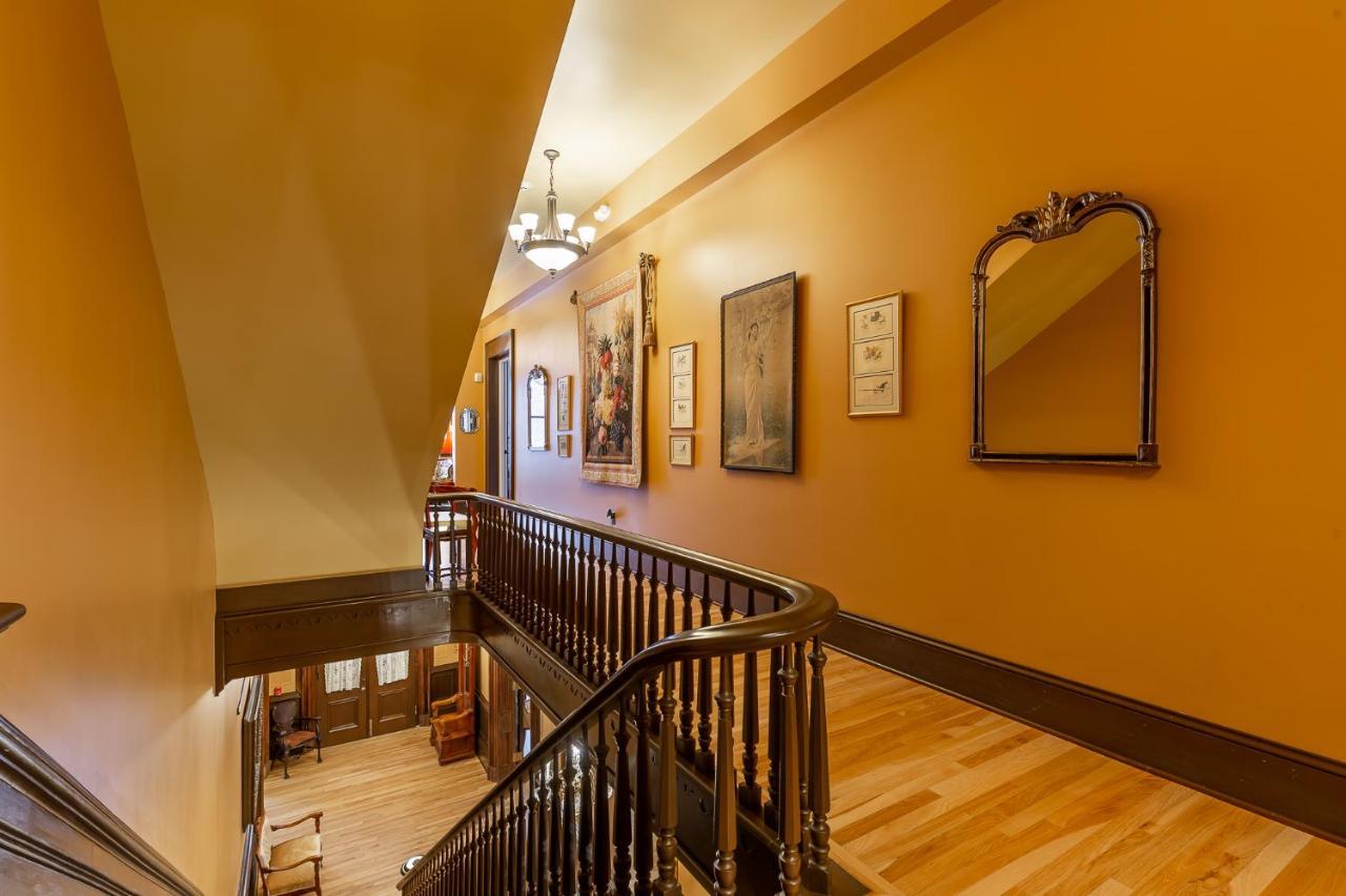 Steele Mansion & Gathering Hub Inn