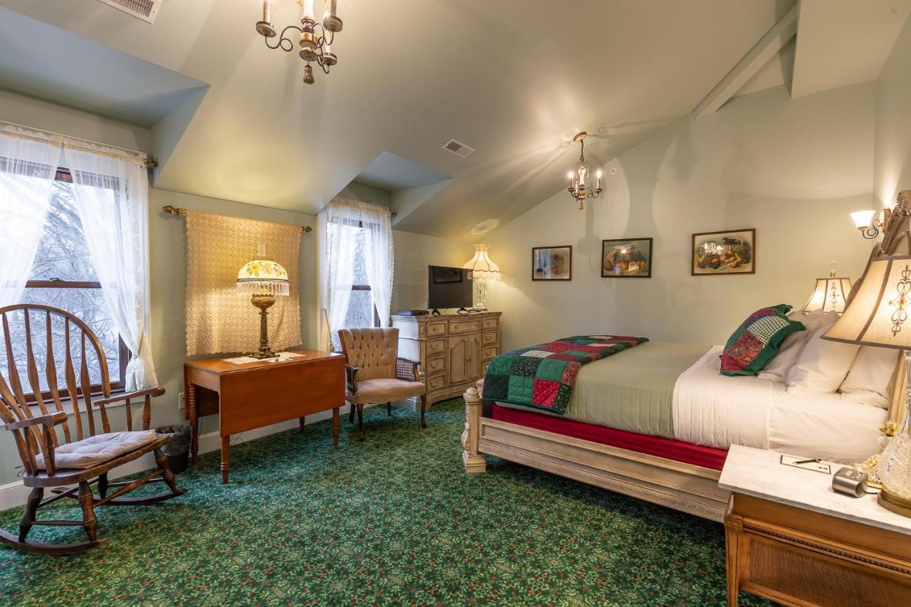 Inn Steele Mansion & Gathering Hub Painesville